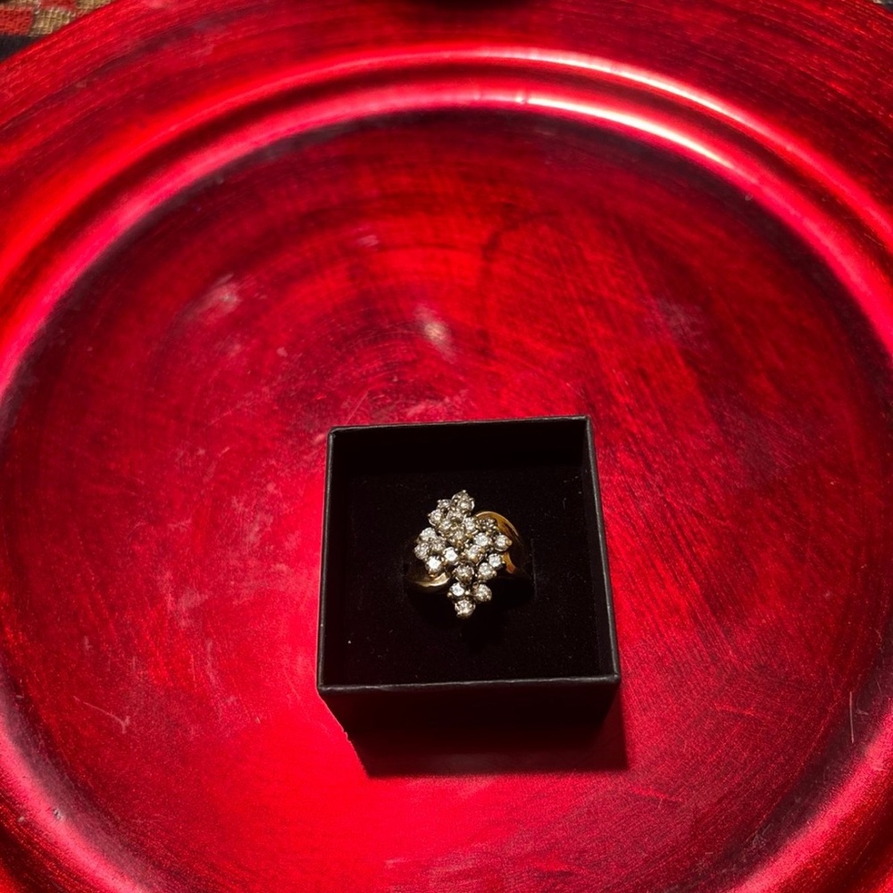 10k Gold diamond ring